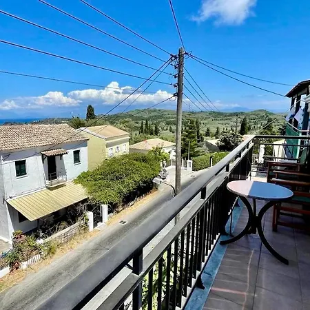 Cosy Loft Apartment In Argyrades Village Appartement *